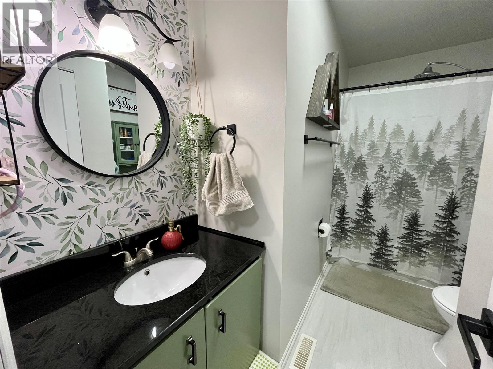 320 Willow Drive, Tumbler Ridge