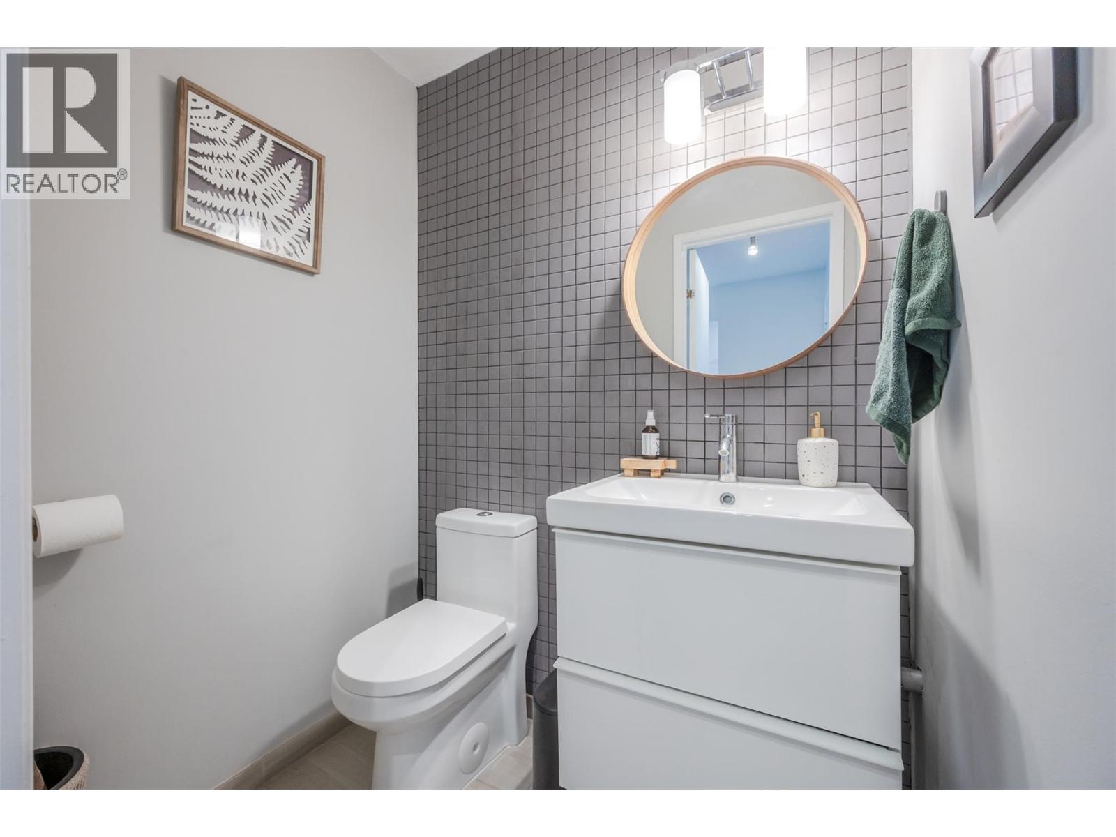 8043 VEDETTE Drive Unit# 1A, Osoyoos