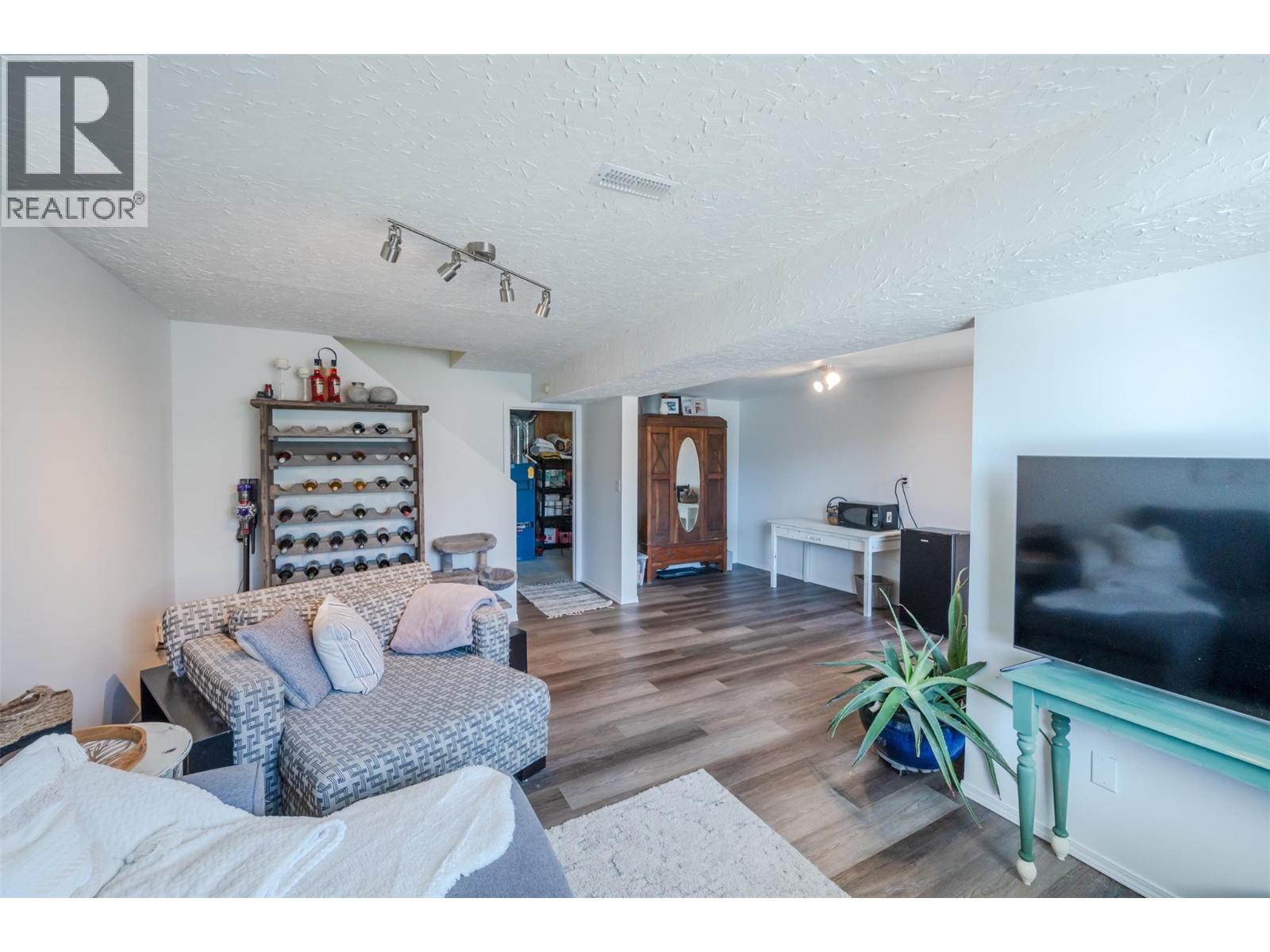 8043 VEDETTE Drive Unit# 1A, Osoyoos
