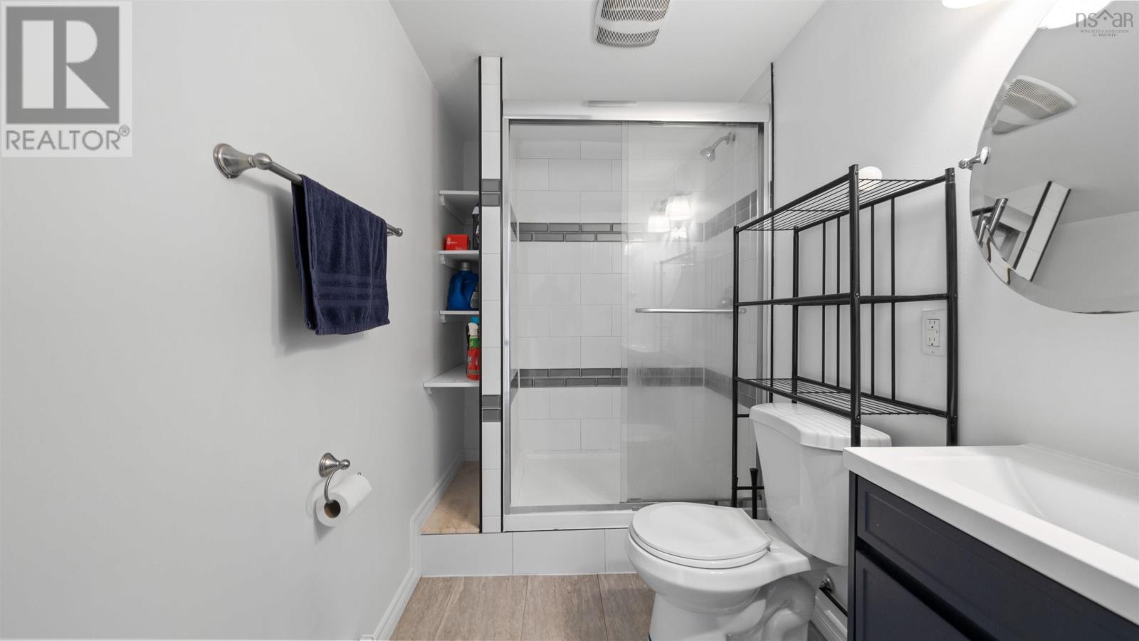 Property 17 of 49 of 4 Third Street