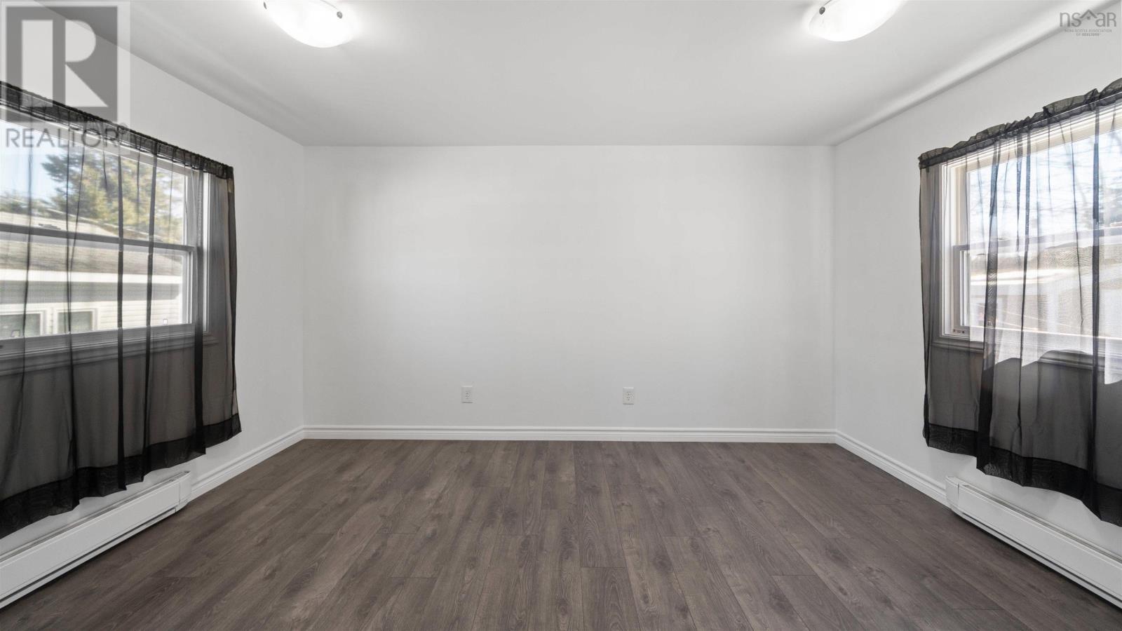 Property 29 of 49 of 4 Third Street