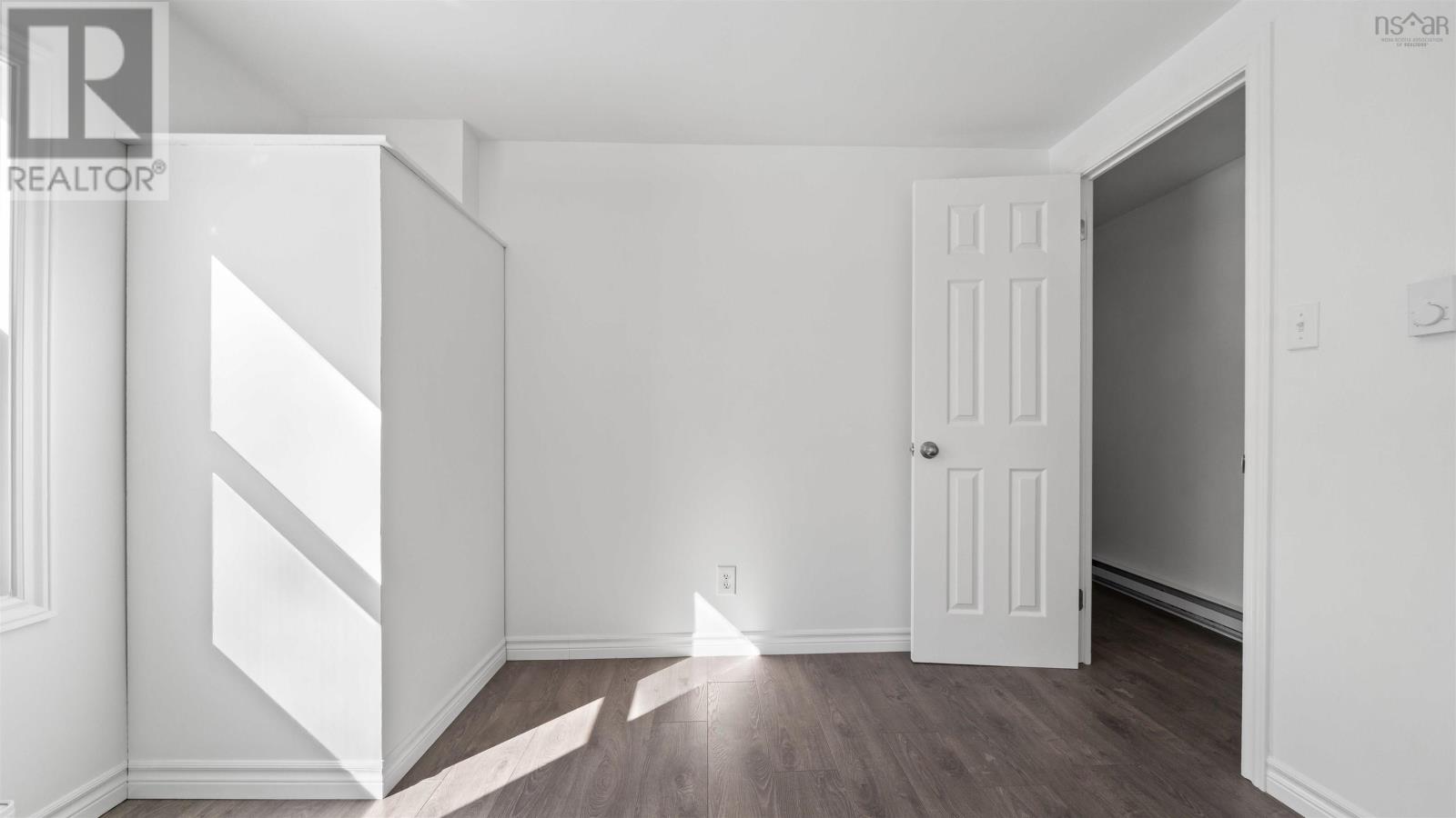 Property 23 of 49 of 4 Third Street