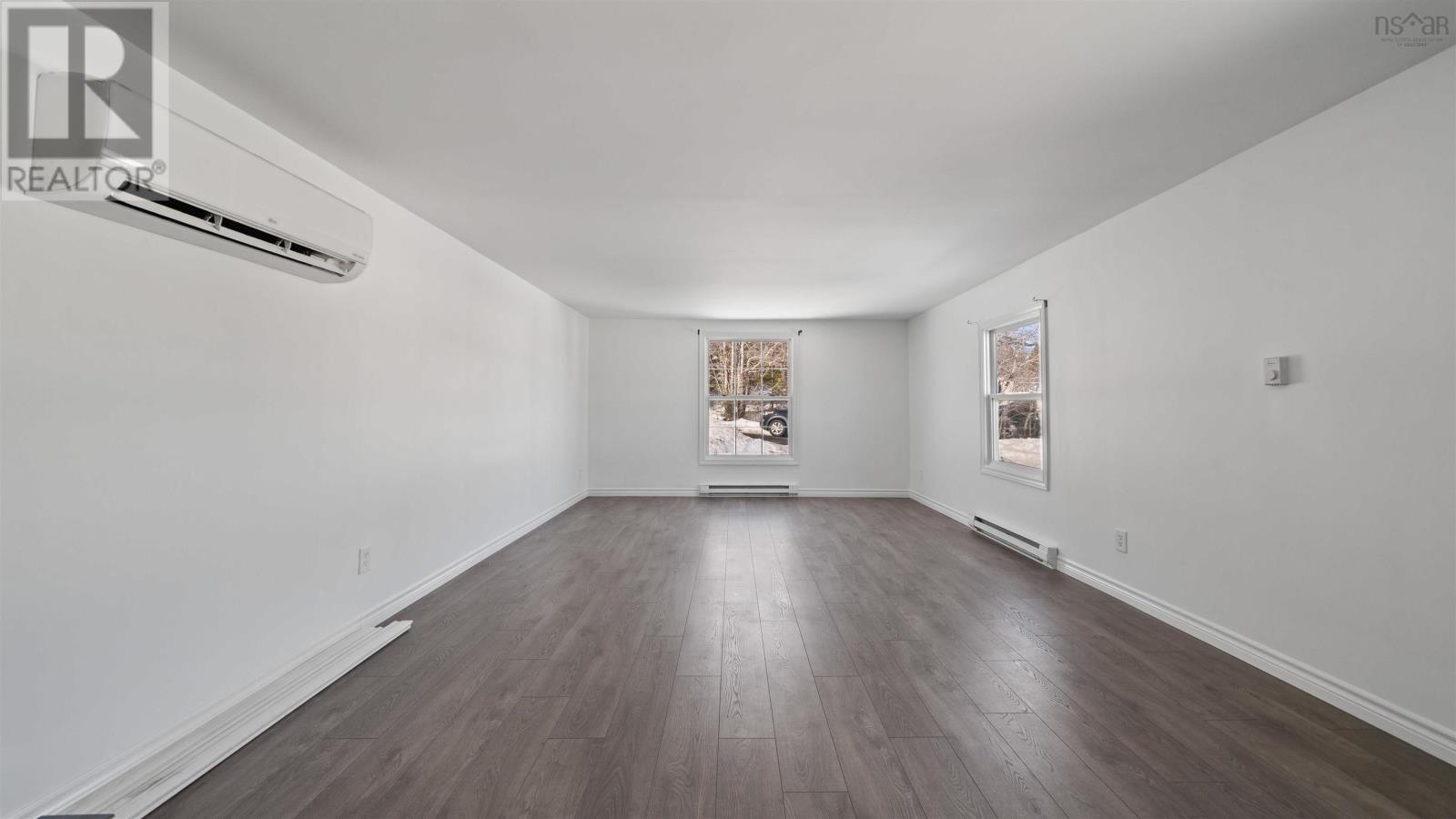 Property 32 of 49 of 4 Third Street