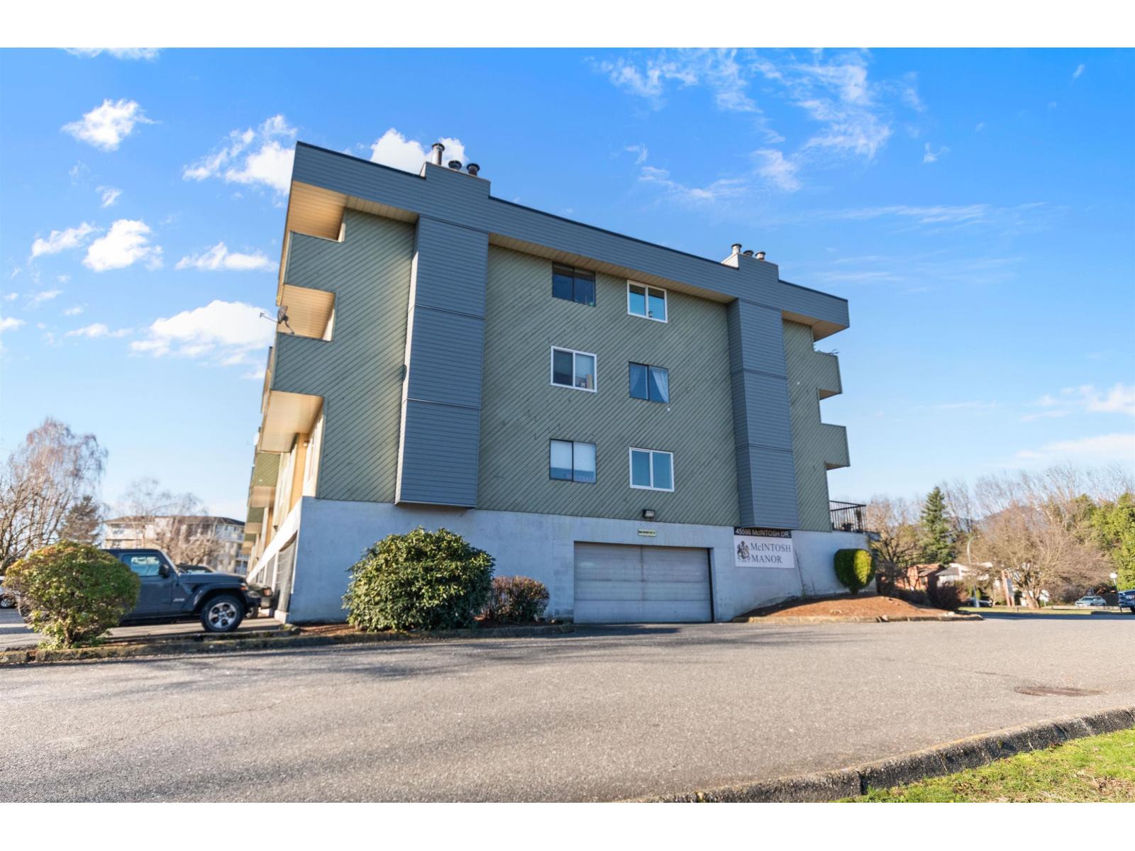 111 45598 MCINTOSH DRIVE, Chilliwack Proper South, Chilliwack