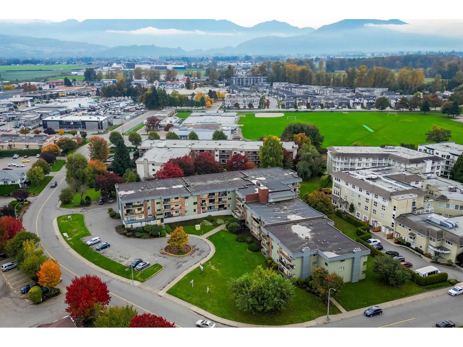 111 45598 MCINTOSH DRIVE, Chilliwack Proper South, Chilliwack