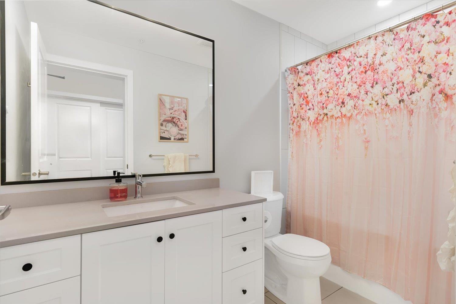 107 6045 CHILLIWACK RIVER ROAD, Sardis South, Chilliwack