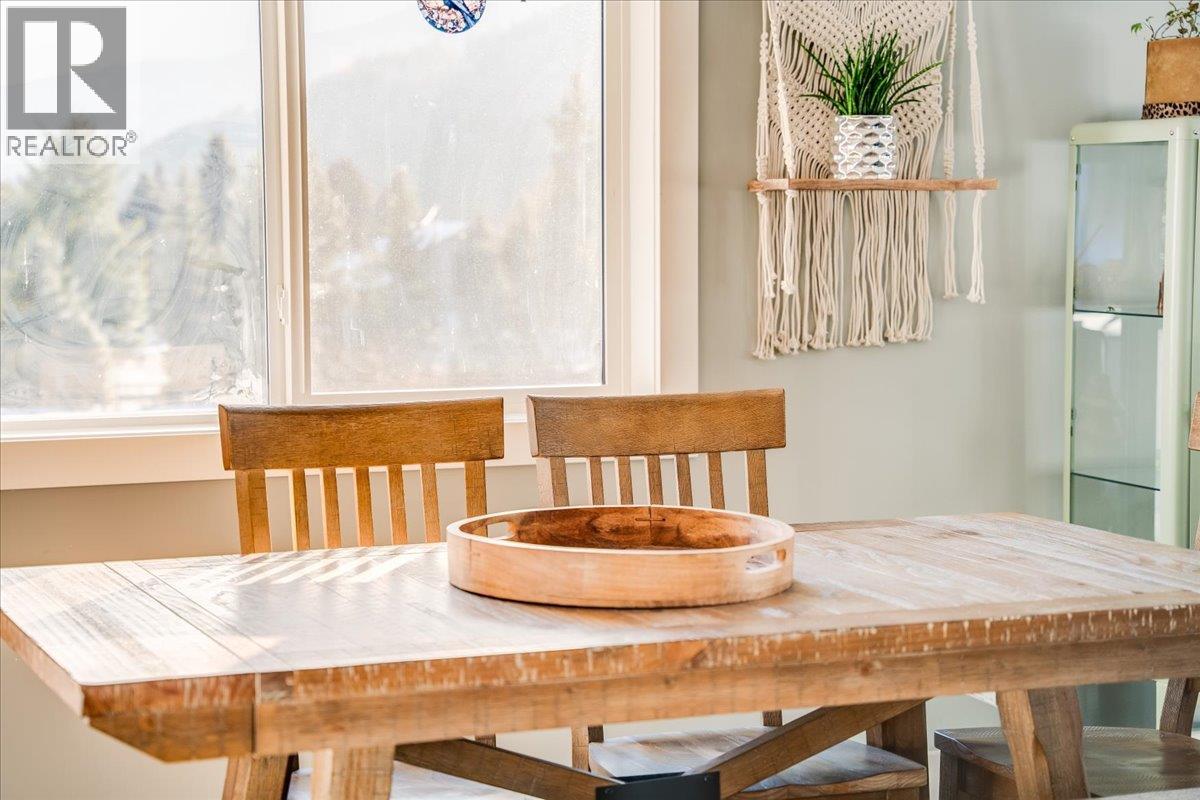 1953 SANDY Road, Castlegar