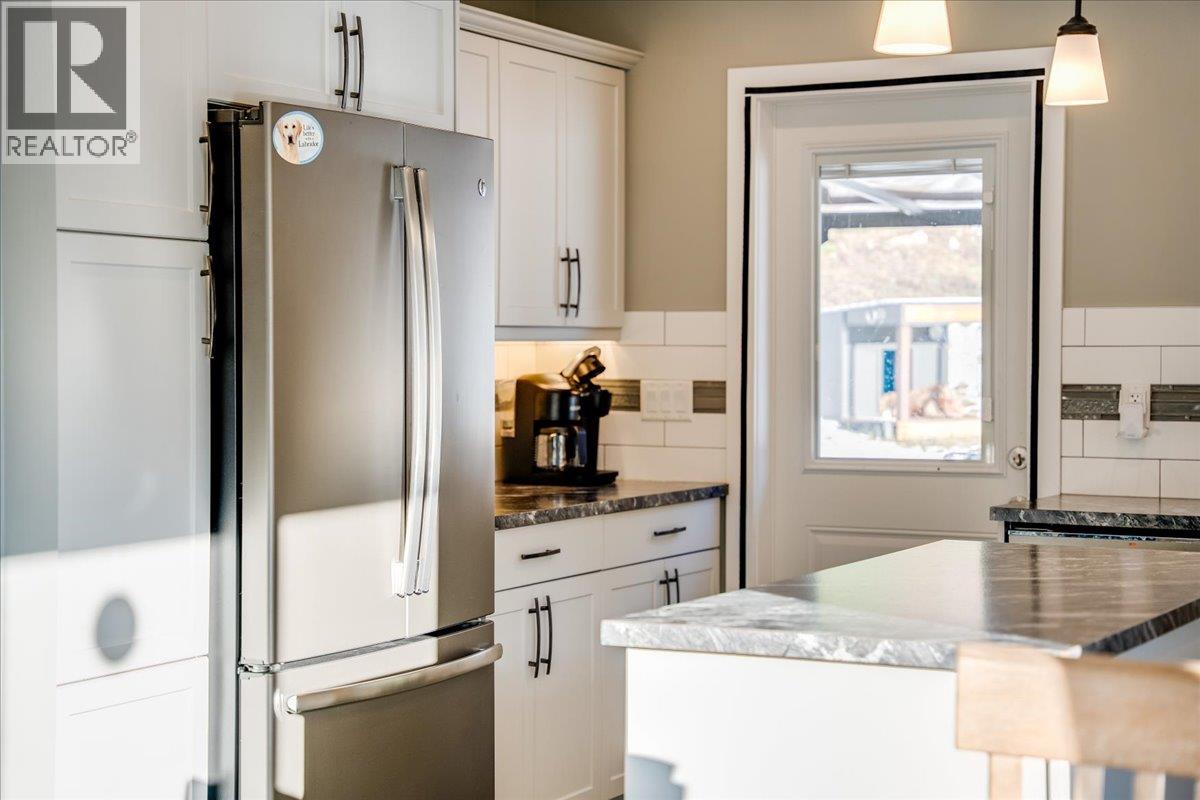 1953 SANDY Road, Castlegar