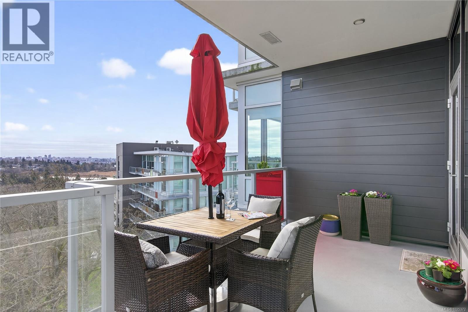 #602 4011 RAINBOW HILL LANE - 16