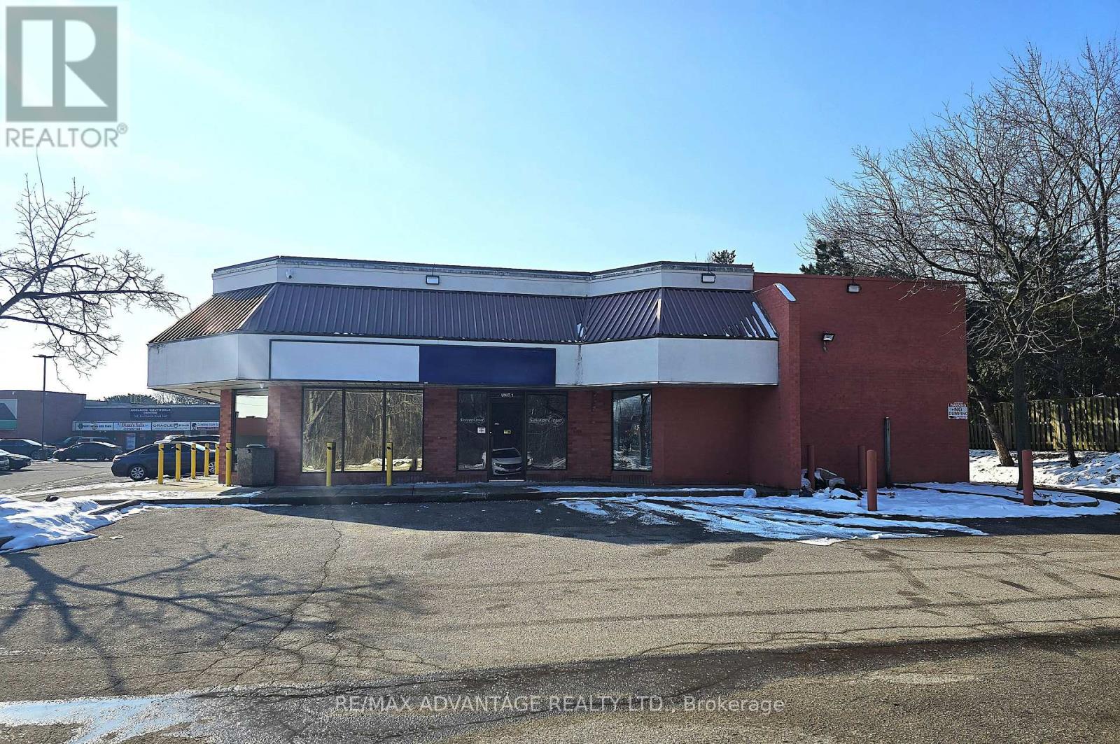 1B - 769 SOUTHDALE ROAD