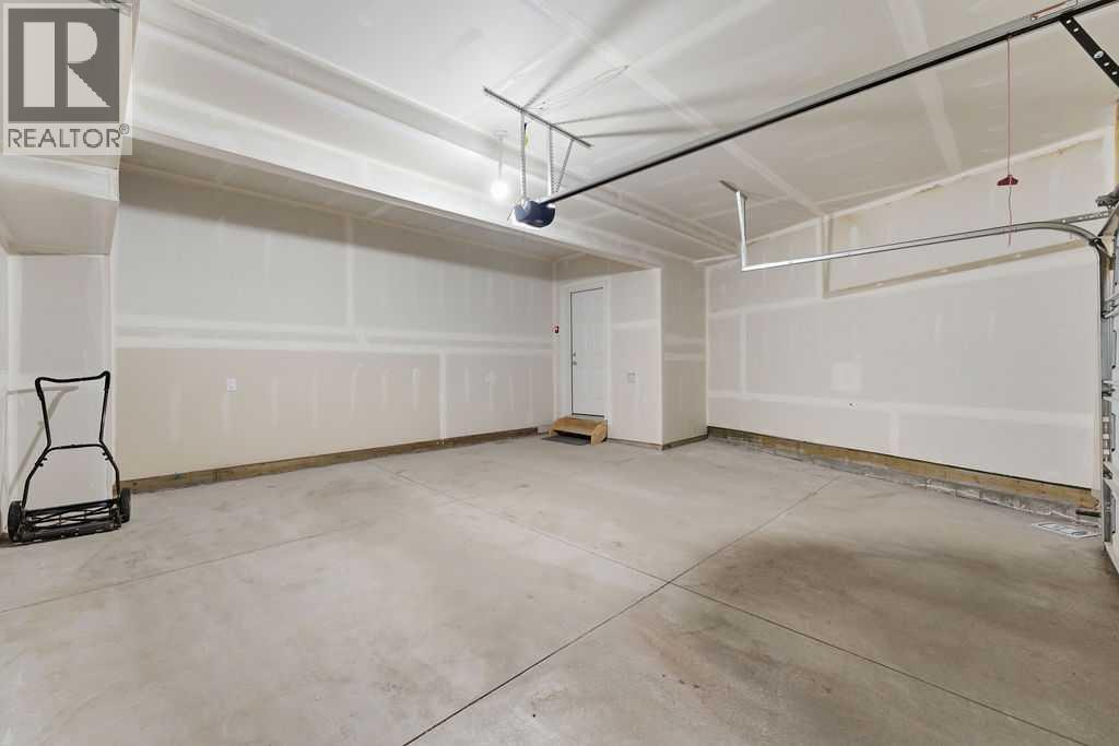 Single Family House for Sale in  carrington Boulevard NW Carrington Calgary 