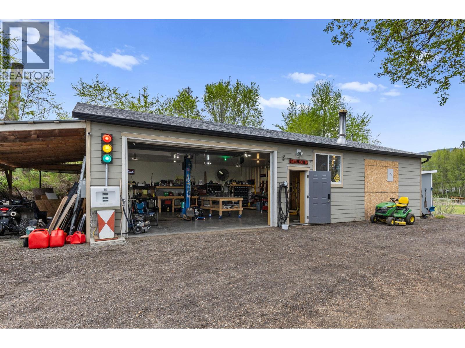  3060 Gulley Road, Kelowna