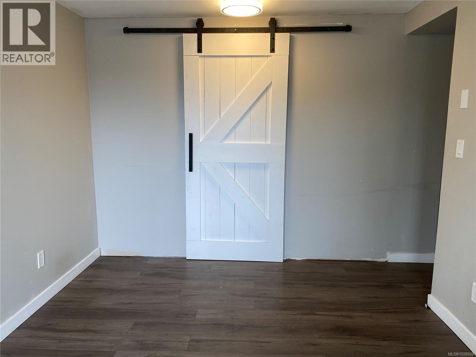 531 SAVARY CRES - 19