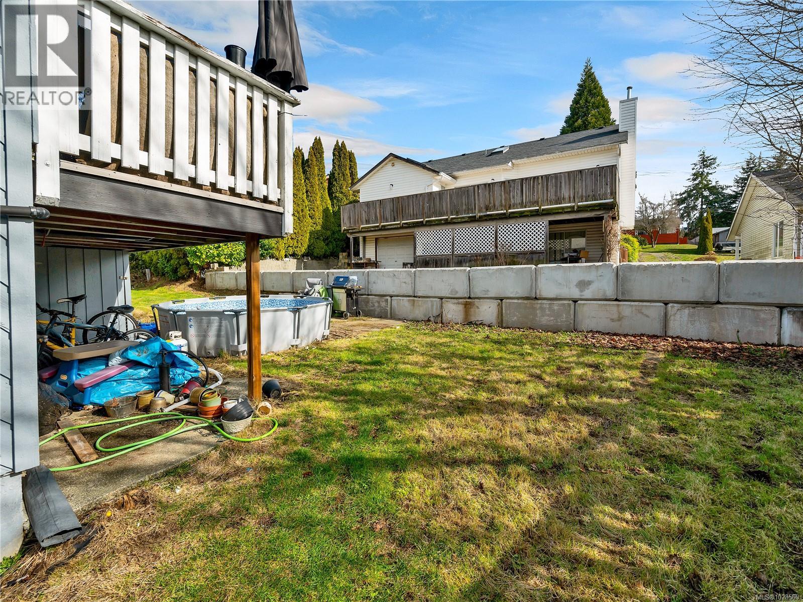 531 Savary Cres - 30