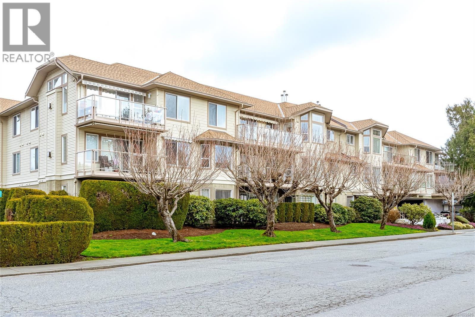 303 245 First St, Duncan