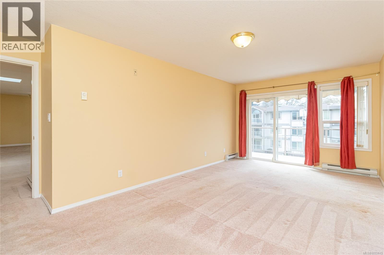 303 245 First St, Duncan