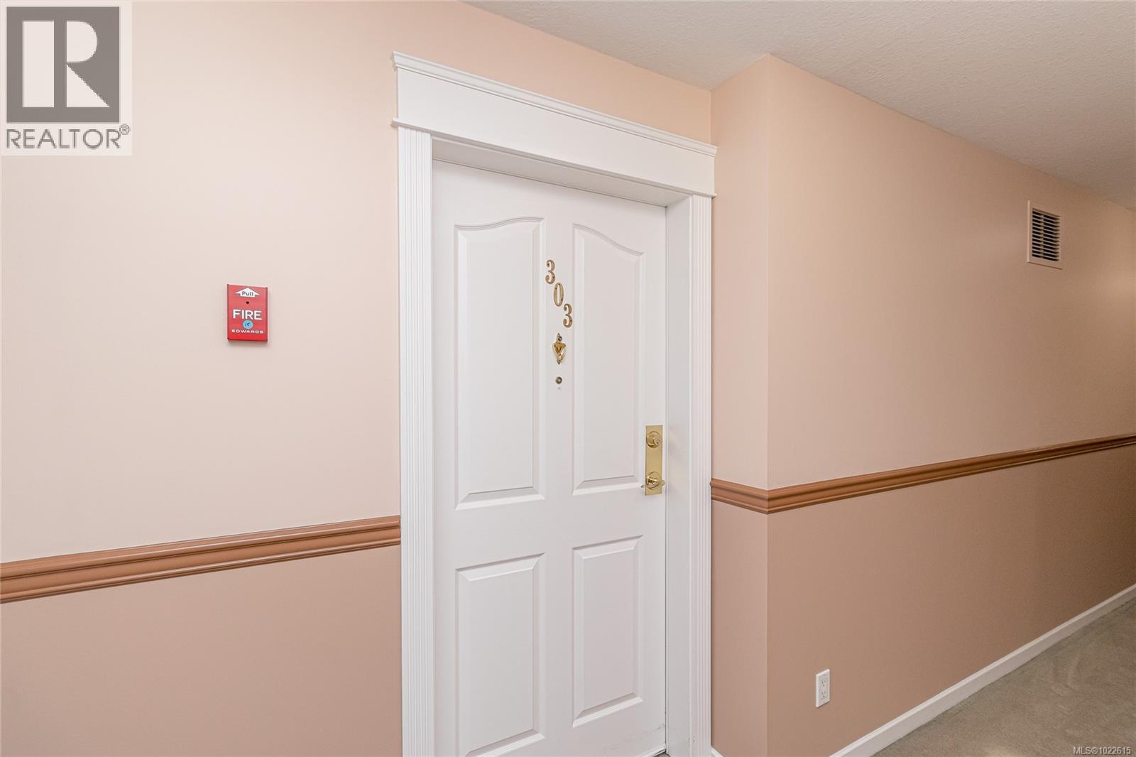 303 245 First St, Duncan