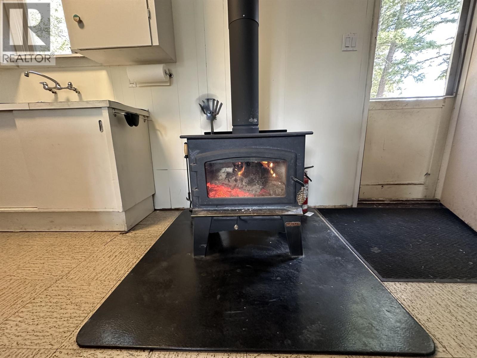 882 S GREEN LAKE ROAD - 10