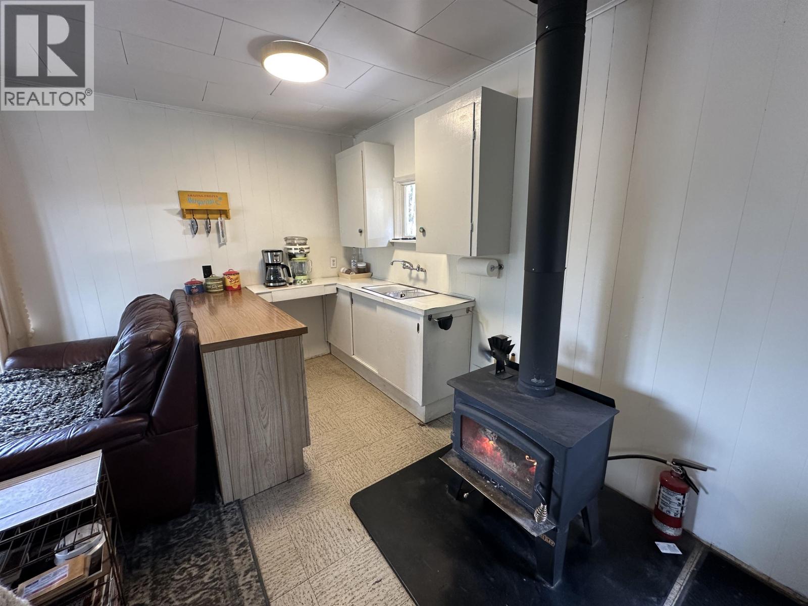 882 S GREEN LAKE ROAD - 11