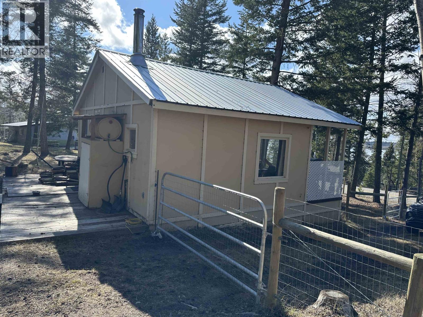 882 S GREEN LAKE ROAD - 18