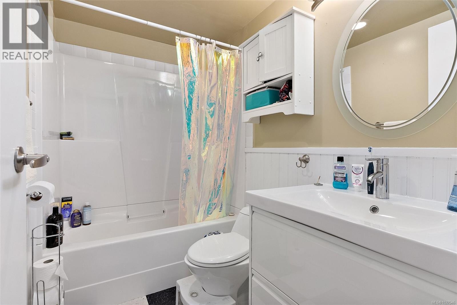 #209 3215 ALDER ST - 11