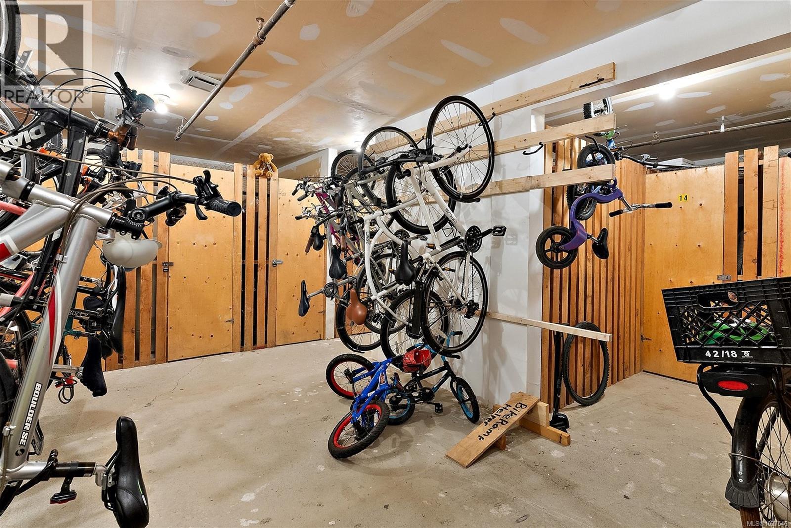 #209 3215 ALDER ST - 16