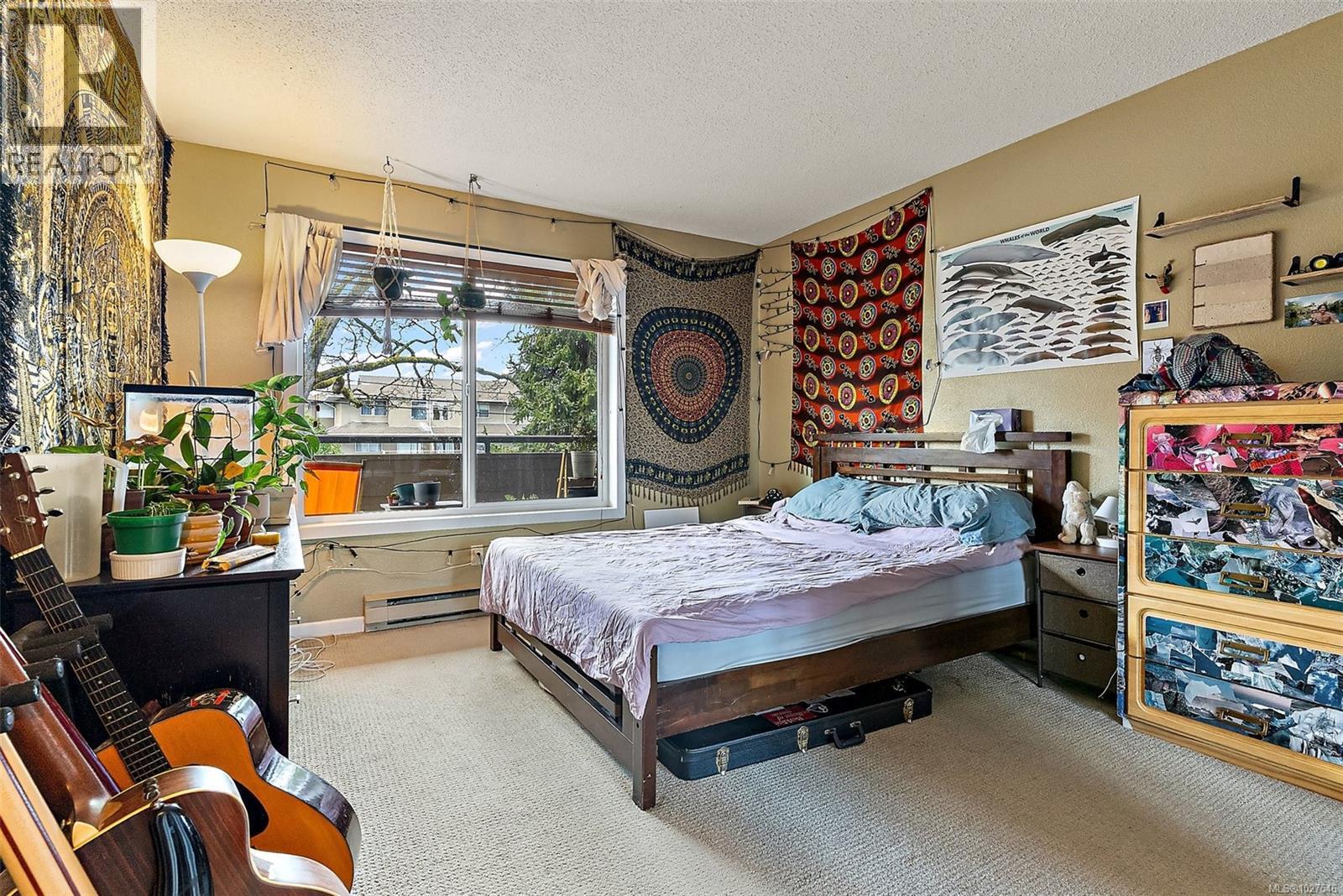 #209 3215 ALDER ST - 9