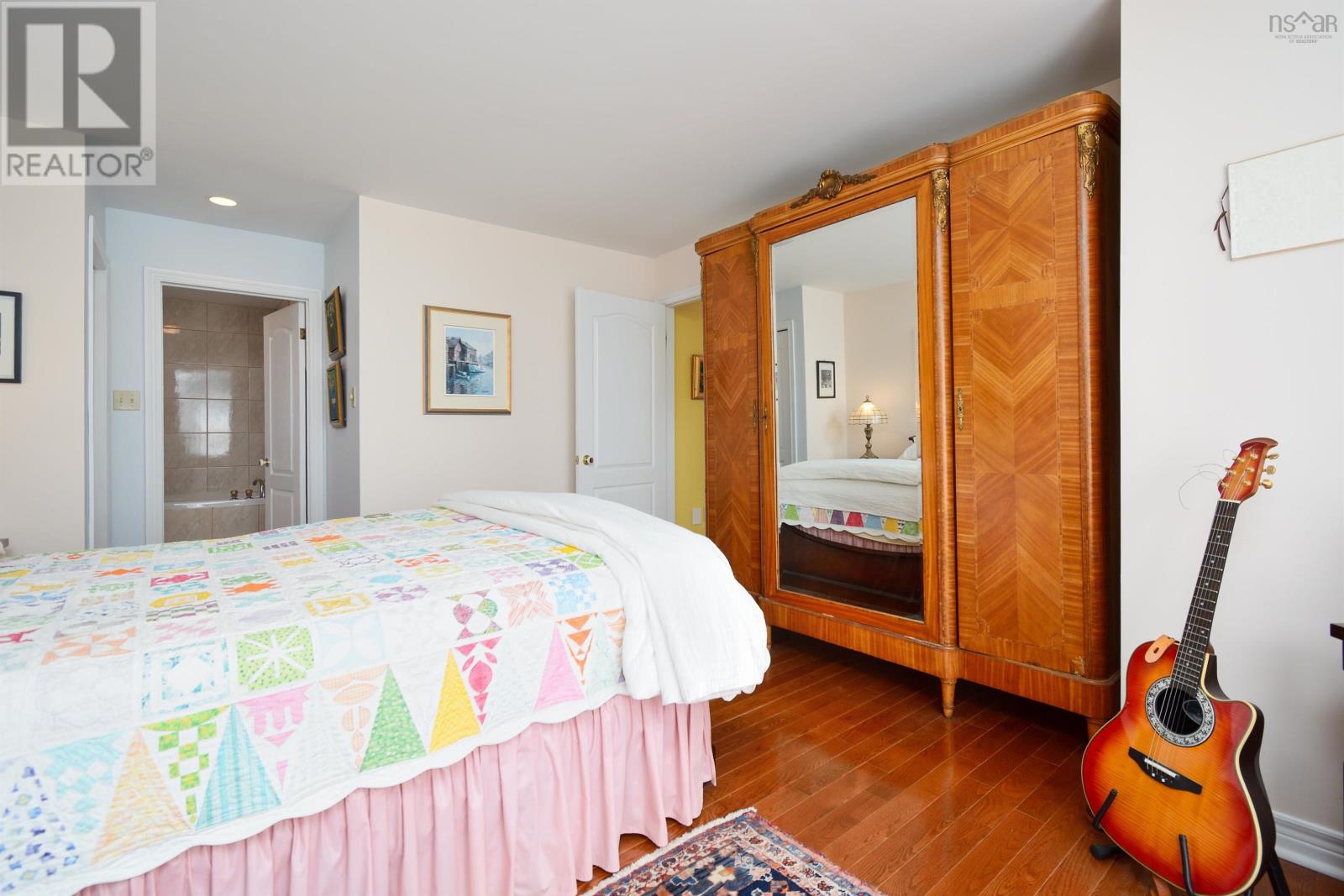 Property 24 of 51 of 2641 West Bay Road