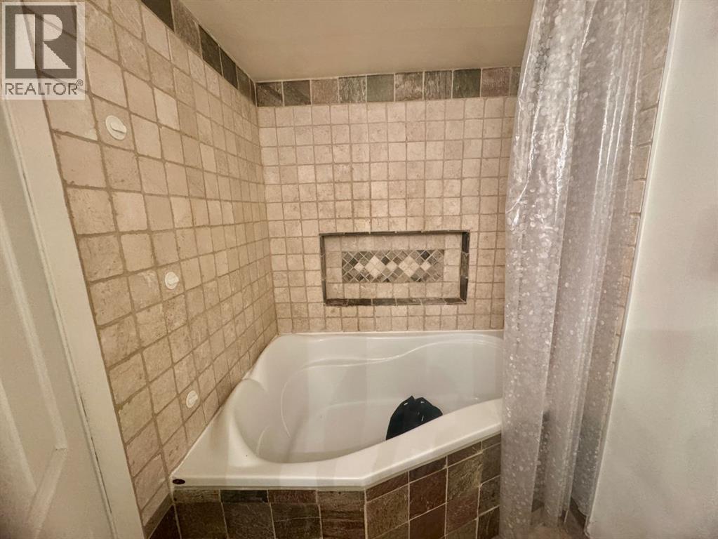 Single Family House for Sale in    Street NW Bowness Calgary 