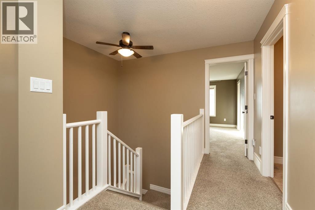 Single Family House for Sale in  Mt Sundance Manor W Sunridge Lethbridge 