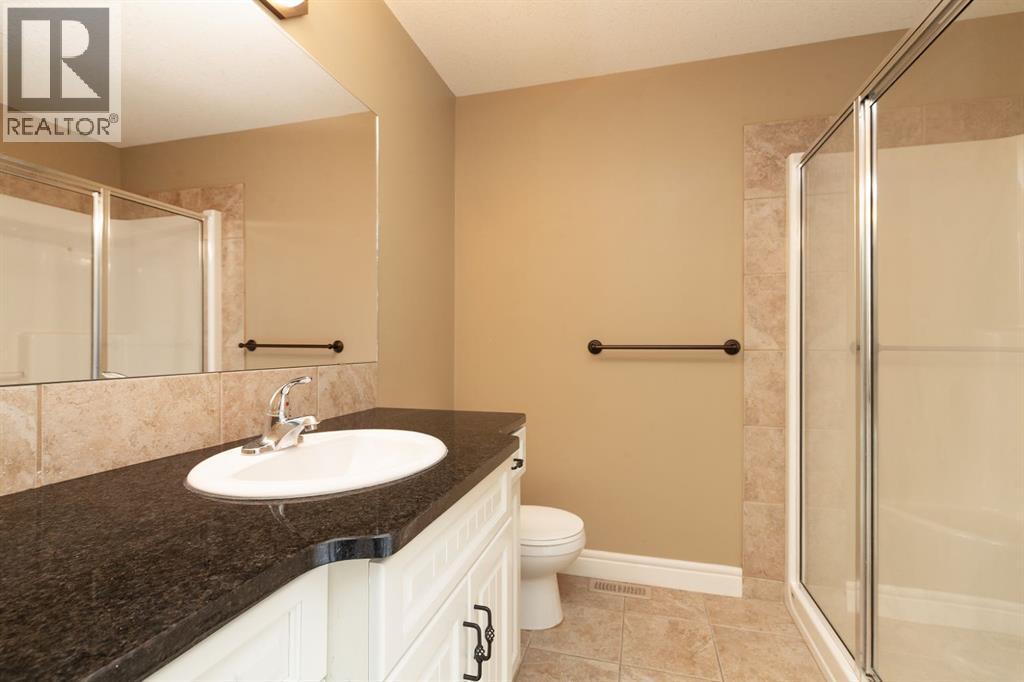 Single Family House for Sale in  Mt Sundance Manor W Sunridge Lethbridge 