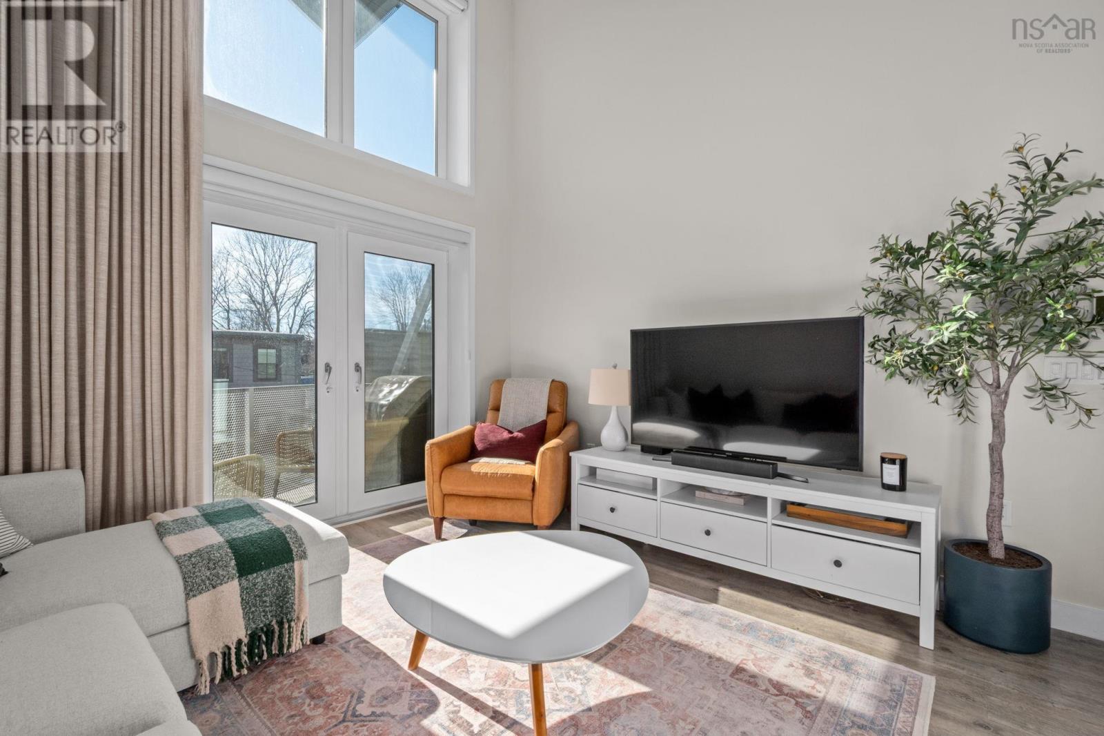 Property 14 of 50 of 216 5662 Roberts Street