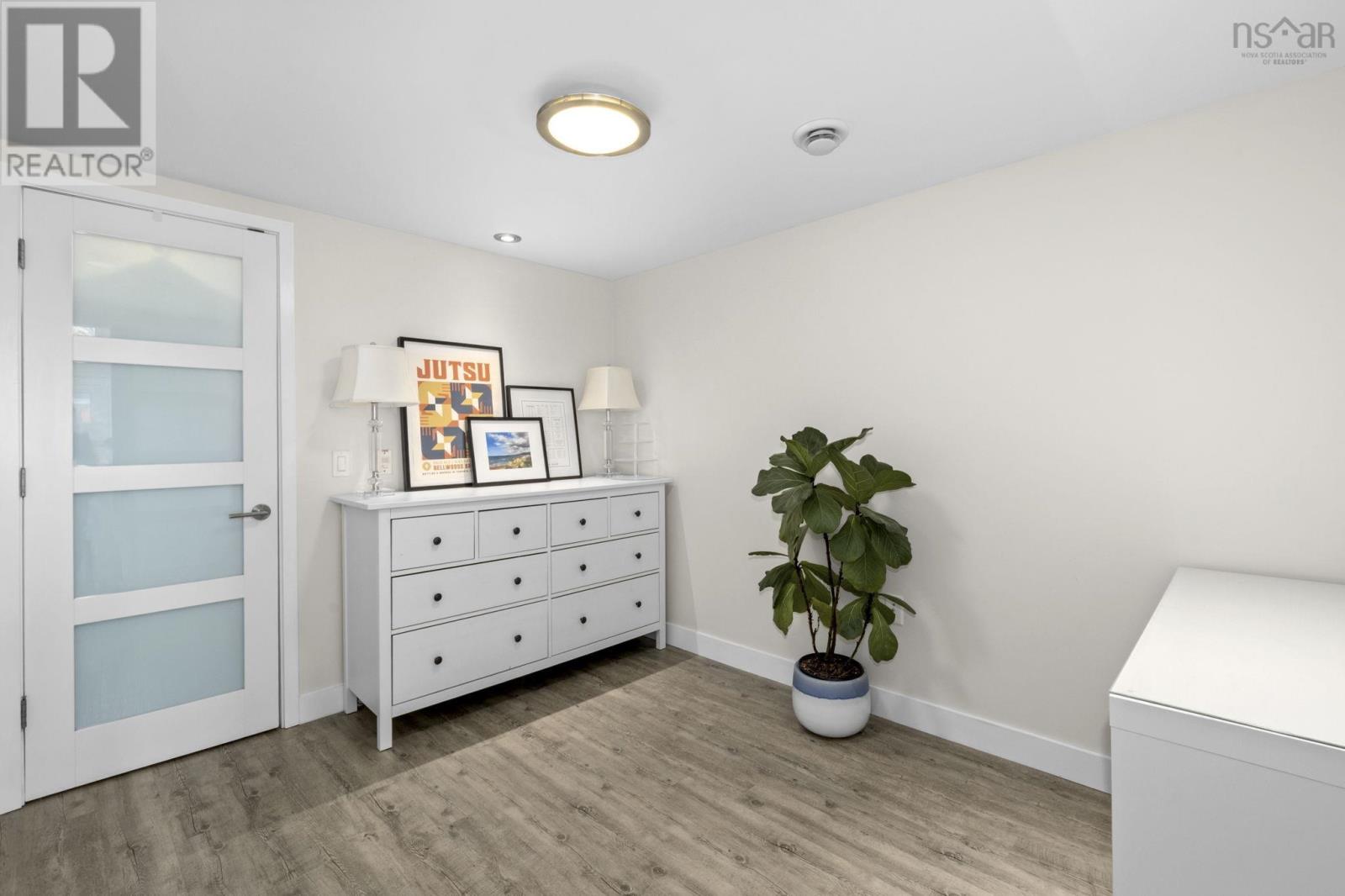 Property 19 of 50 of 216 5662 Roberts Street