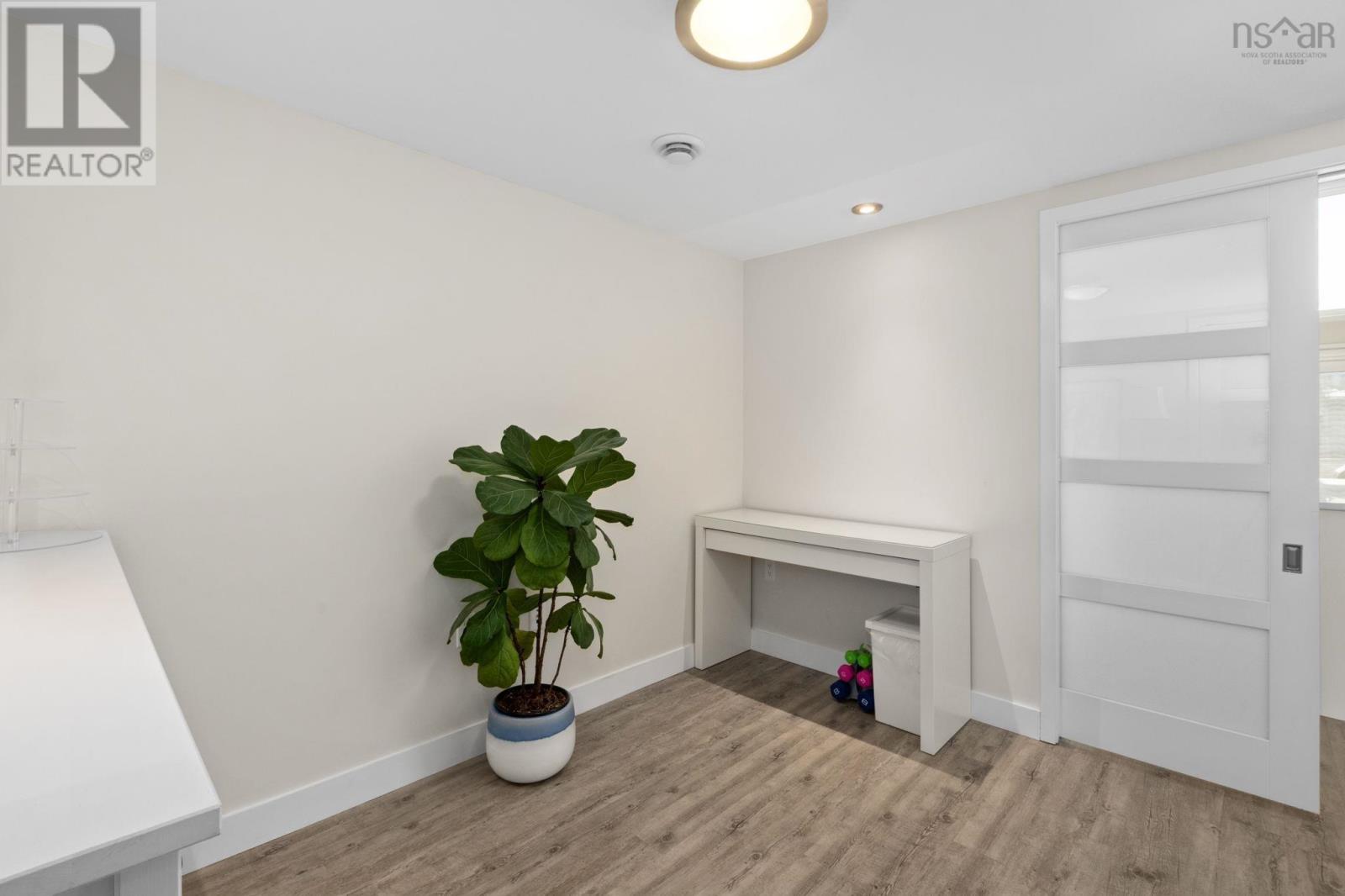 Property 20 of 50 of 216 5662 Roberts Street