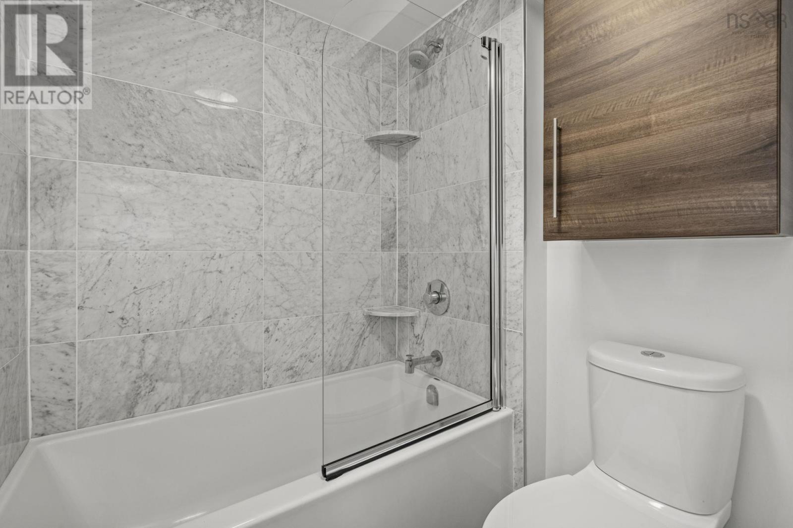 Property 32 of 50 of 216 5662 Roberts Street