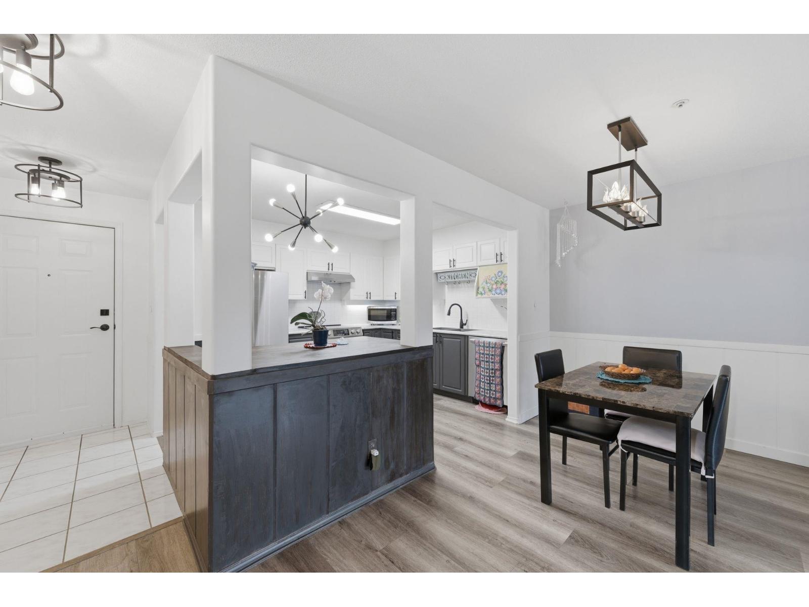 102 33731 MARSHALL ROAD, Abbotsford