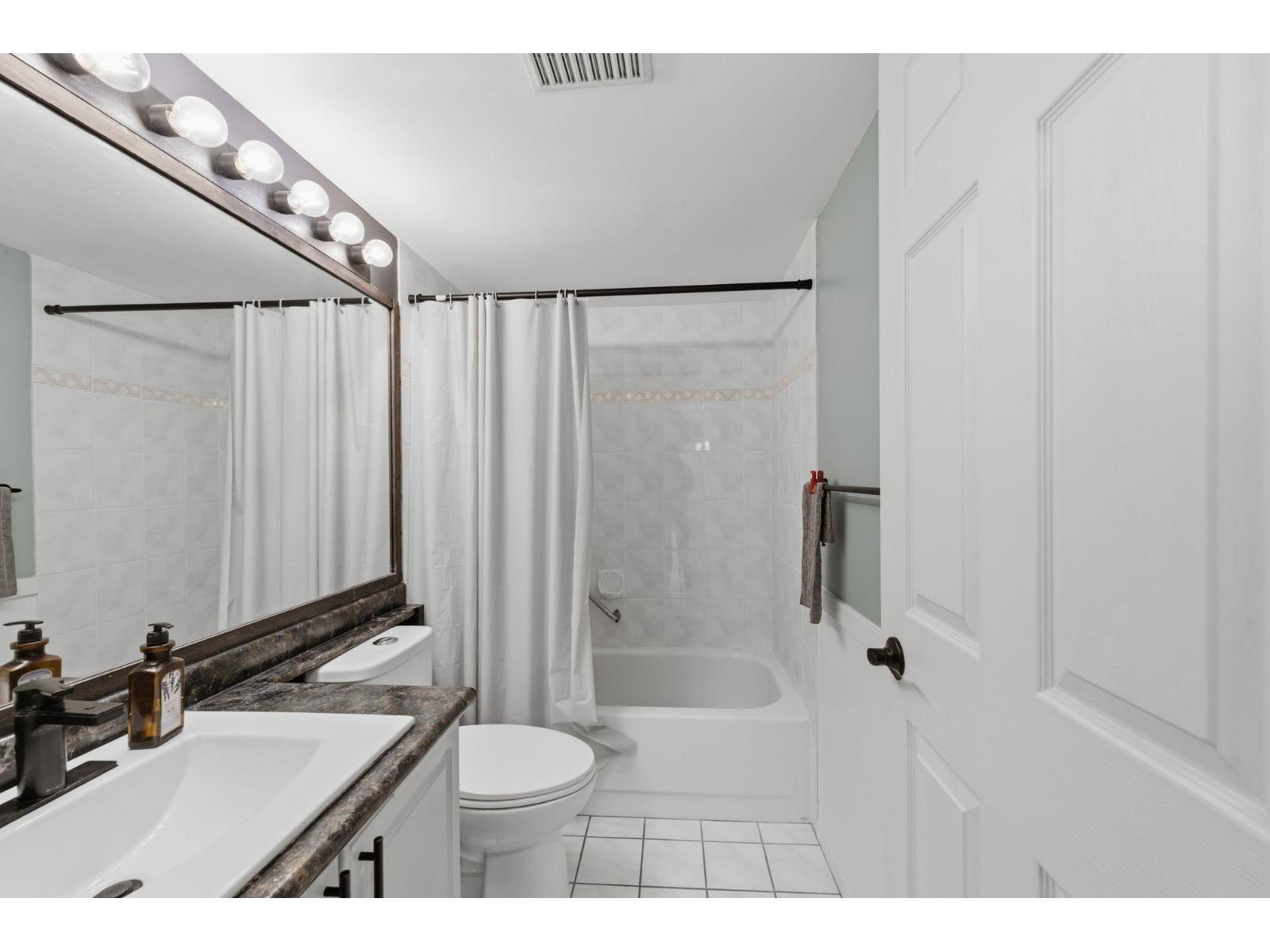 102 33731 MARSHALL ROAD, Abbotsford