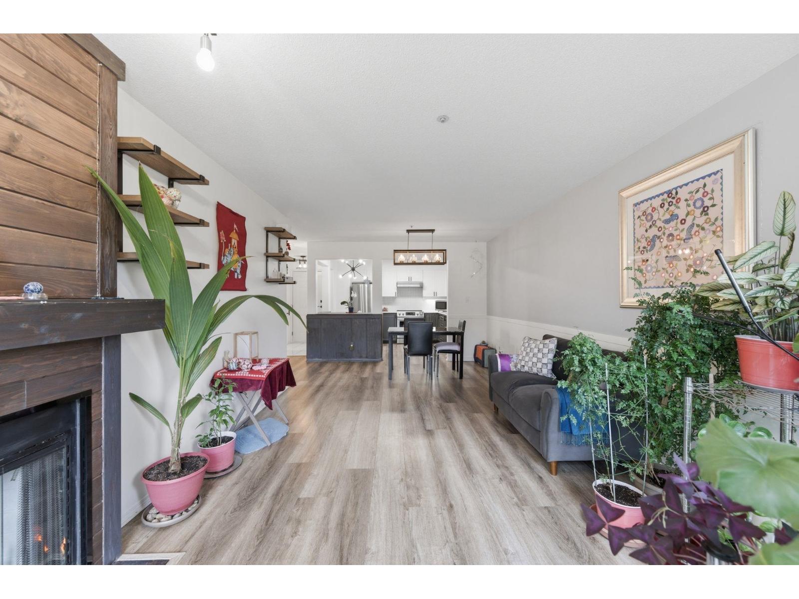 102 33731 MARSHALL ROAD, Abbotsford