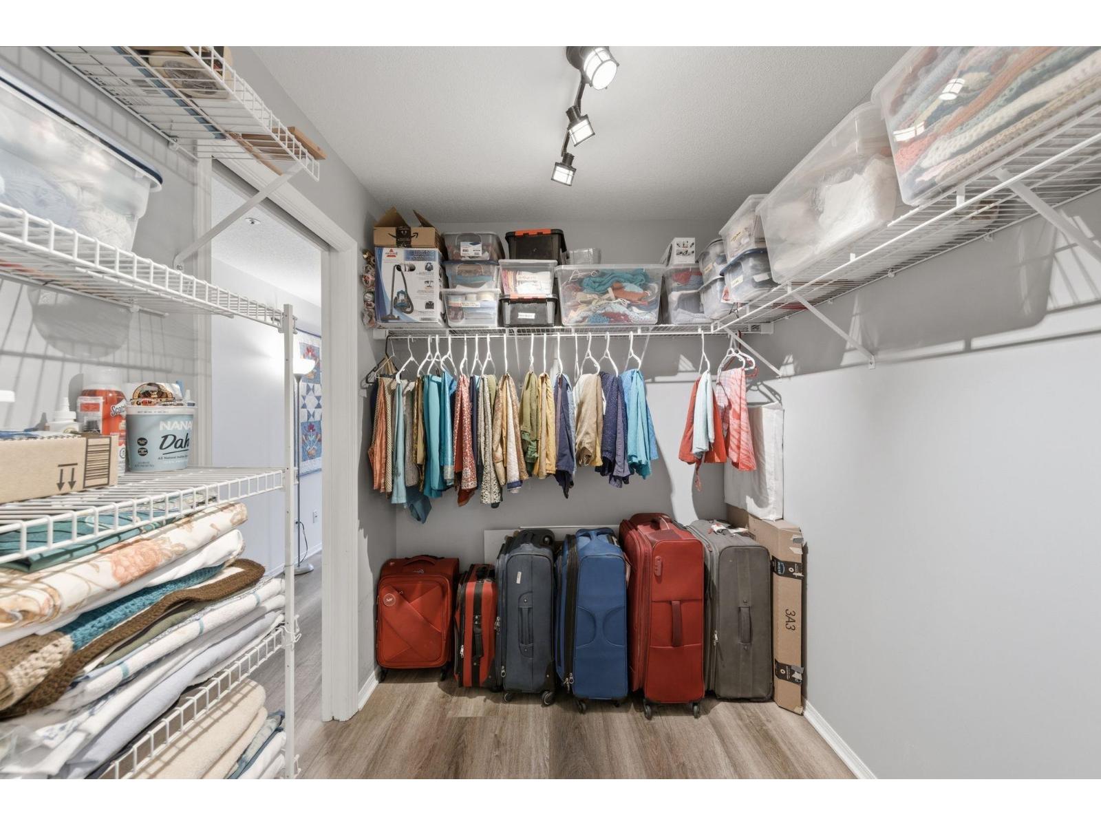 102 33731 MARSHALL ROAD, Abbotsford