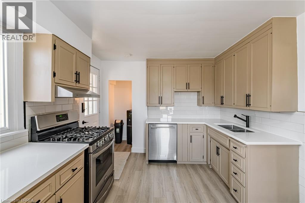 1546 WINDHAM CENTRE Road - 23
