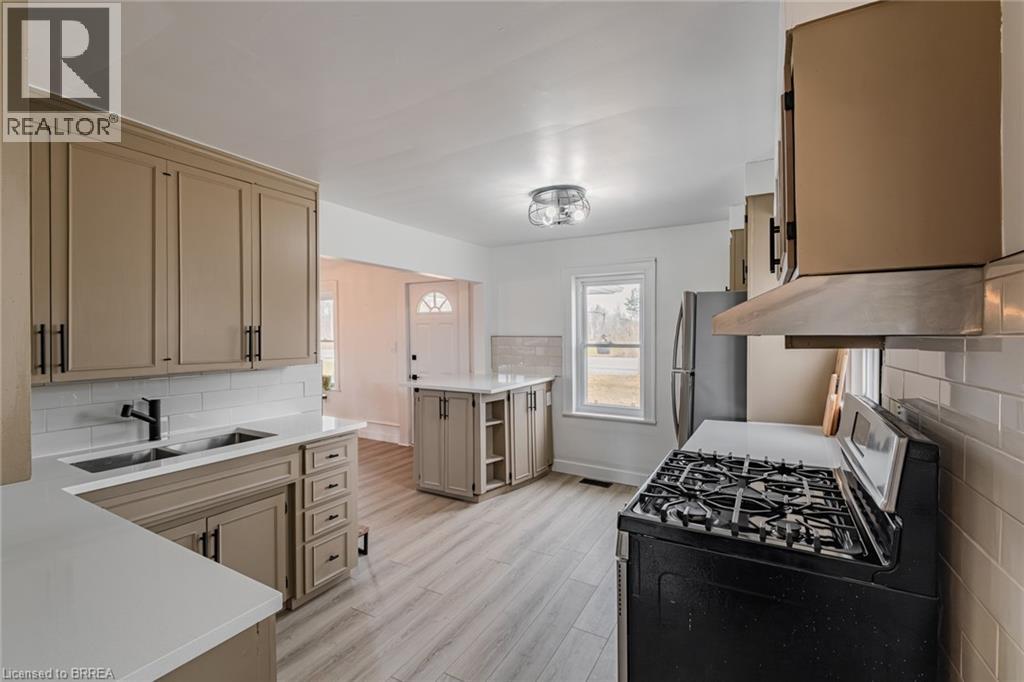 1546 WINDHAM CENTRE Road - 24