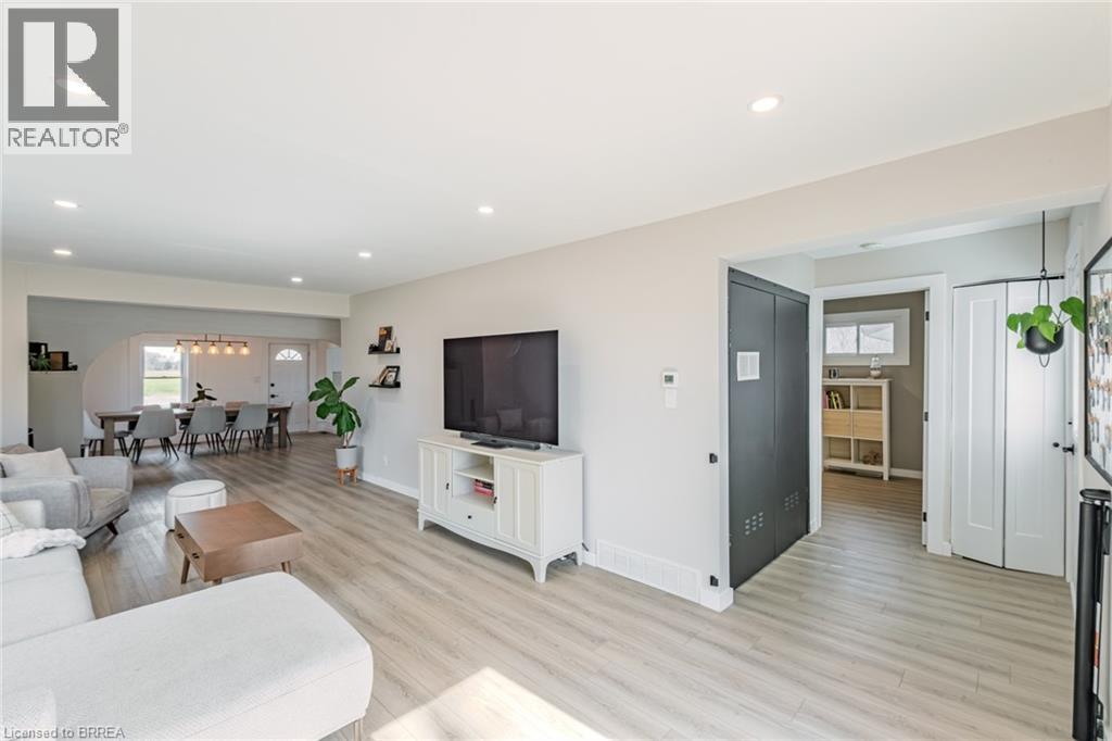 1546 WINDHAM CENTRE Road - 31