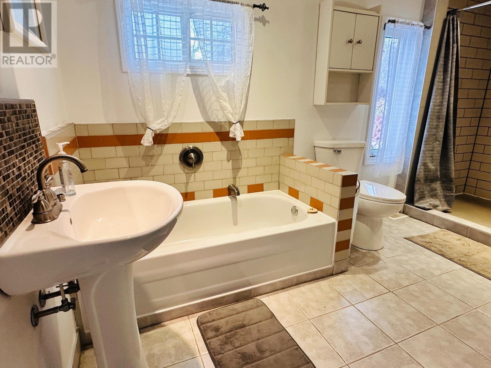 Property 10 of 19 of 65 Town Lake Road