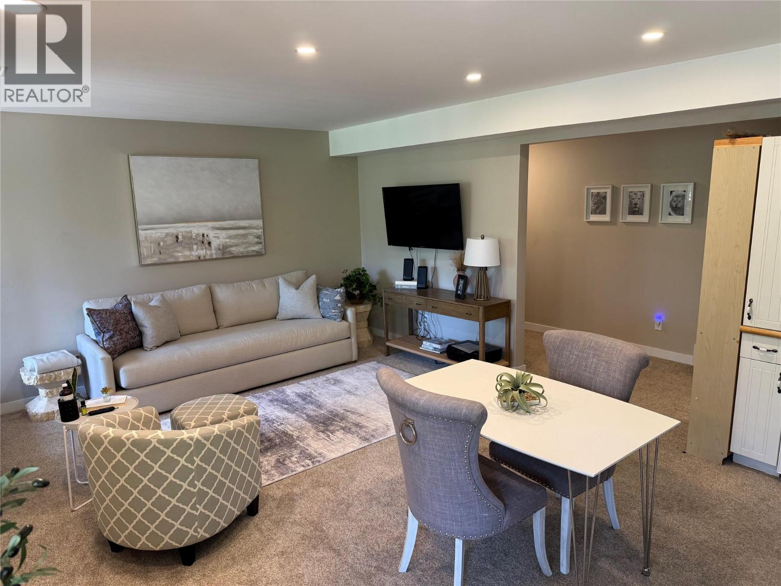 2172 Michelle Crescent, West Kelowna