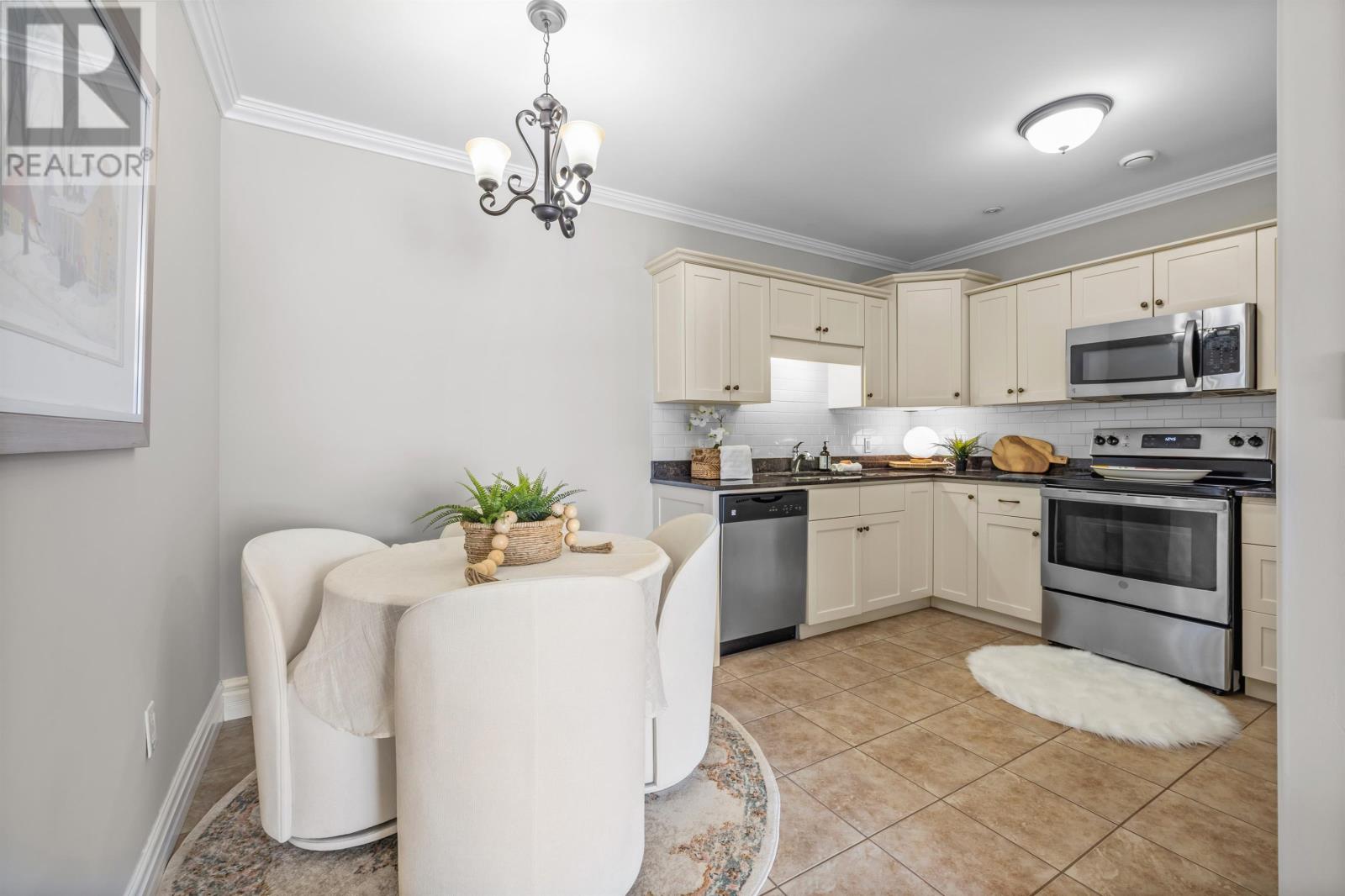 #104 67 DUCK'S LANDING - 14