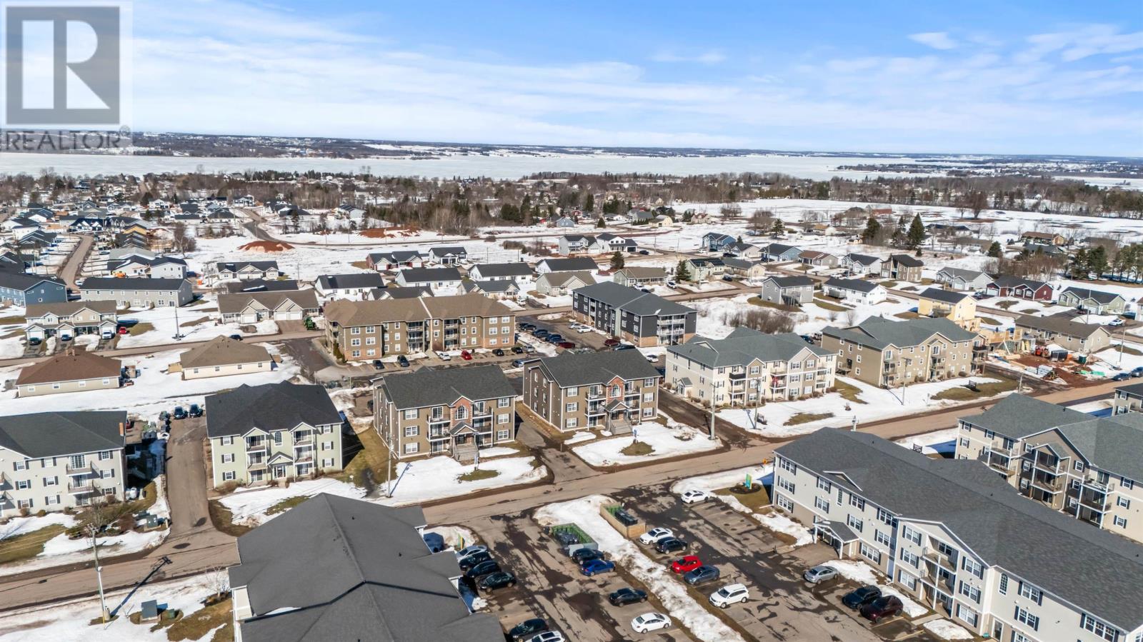 #104 67 DUCK'S LANDING - 42