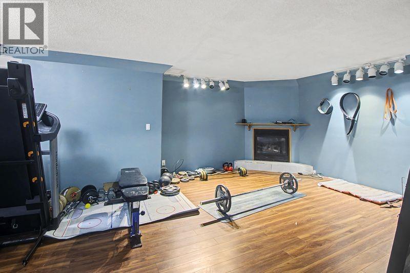 2765 POLARIS ROAD - 18