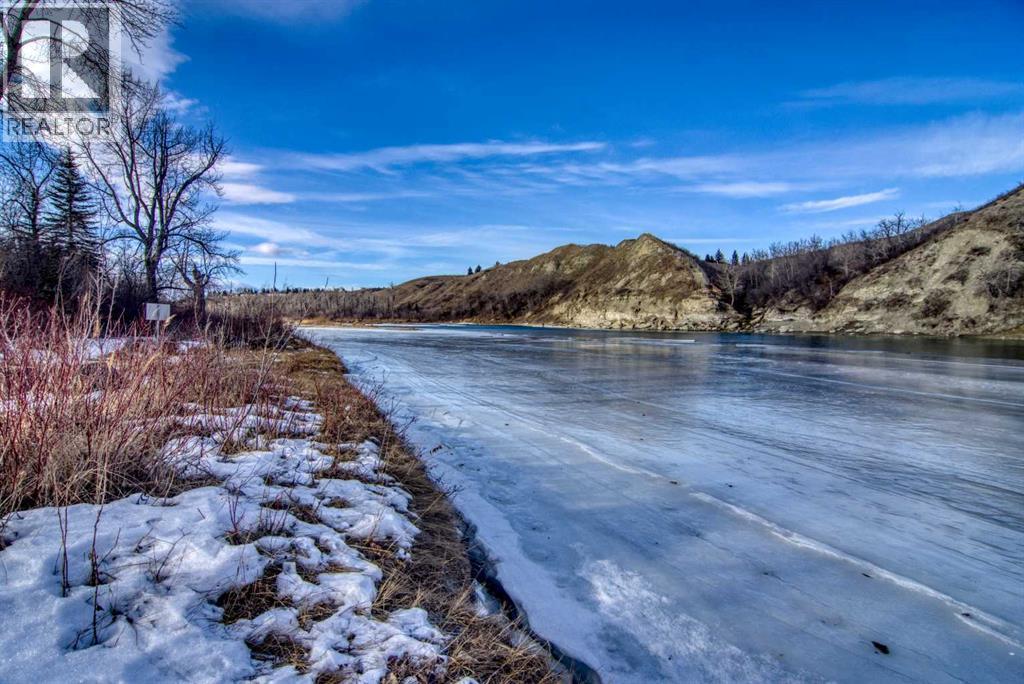 Single Family House Bi-level for Sale in  Bow Crescent NW Bowness Calgary 