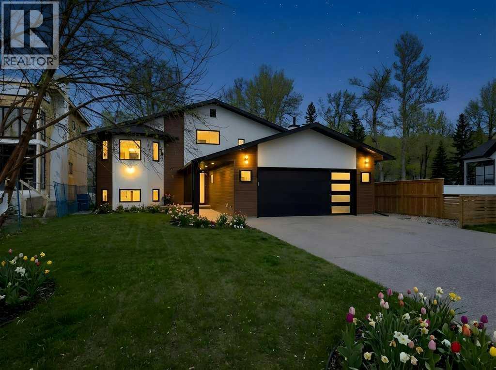 Single Family House Bi-level for Sale in  Bow Crescent NW Bowness Calgary 