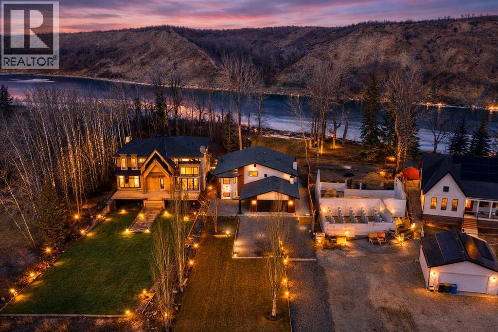 Single Family House Bi-level for Sale in  Bow Crescent NW Bowness Calgary 